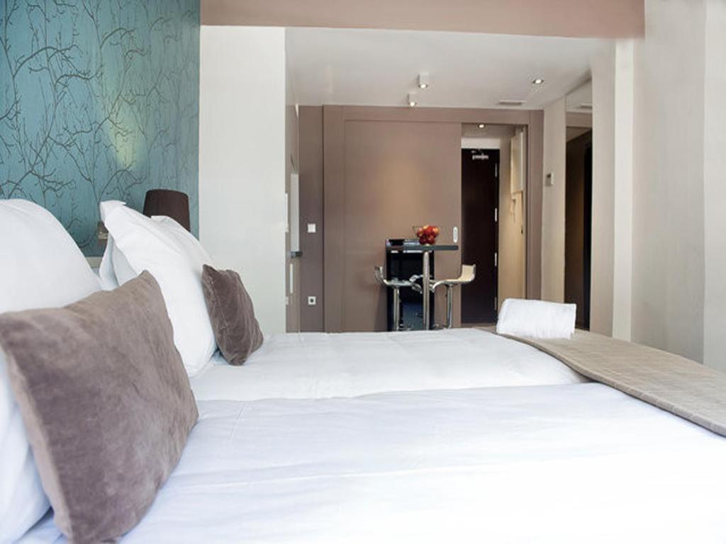 Aparthotel Barcelona Fifteen Central Aparthotel 2*